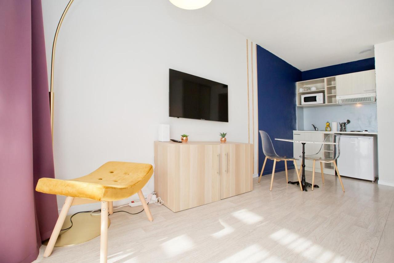 Grand Studio Avec Climatisation, Balcon Proche Gare Centre Ville Lourdes Ngoại thất bức ảnh
